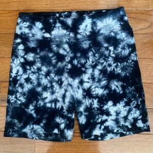 PINK Victoria's Secret Yoga Tie Dye Biker Shorts Navy White Size Large